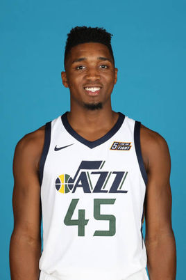 随后换上了 随后换上了